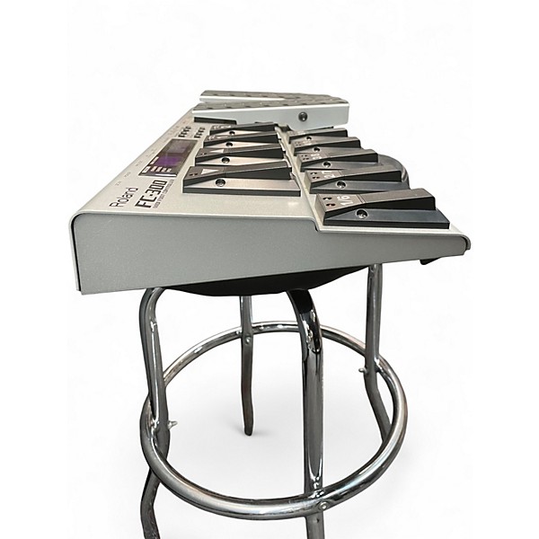 Used Roland FC300 MIDI Footswitch