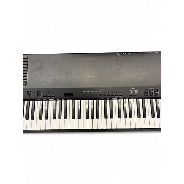 Used Yamaha PF100 Keyboard Workstation