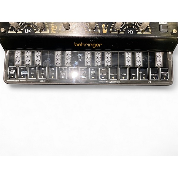 Used Behringer Phara-O Mini analog polyphonic synthesizer  Portable Keyboard