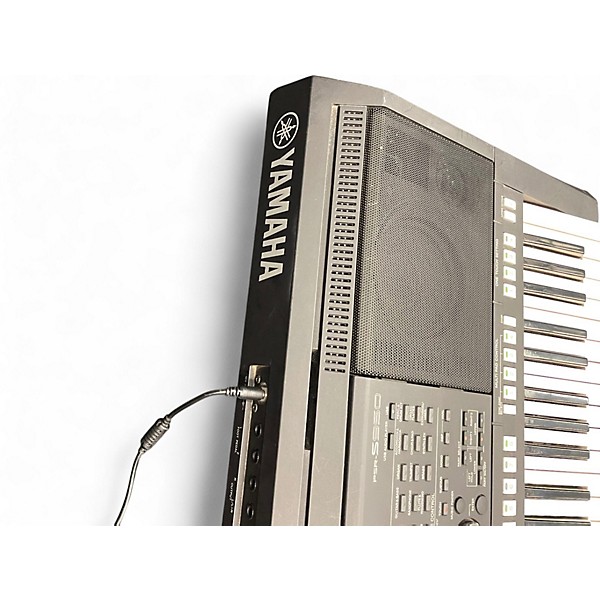 Used Yamaha PSRS950 61 Key Arranger Keyboard