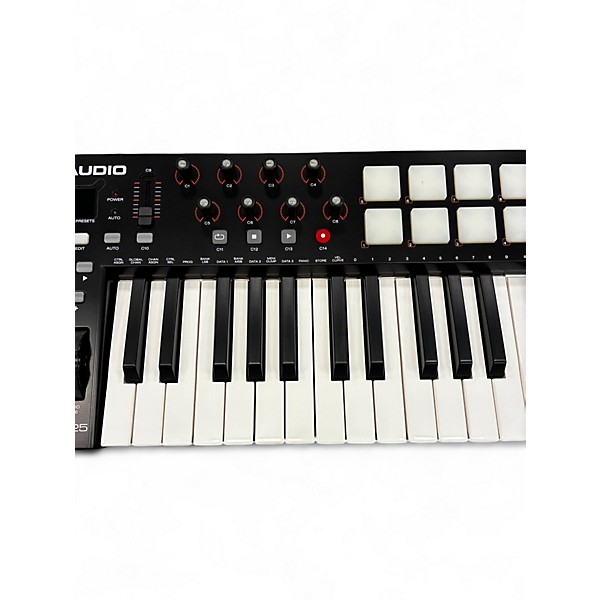 Used M-Audio Oxygen 25 Key MIDI Controller