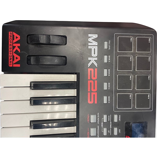 Used Akai Professional MPK225 25-Key MIDI Controller