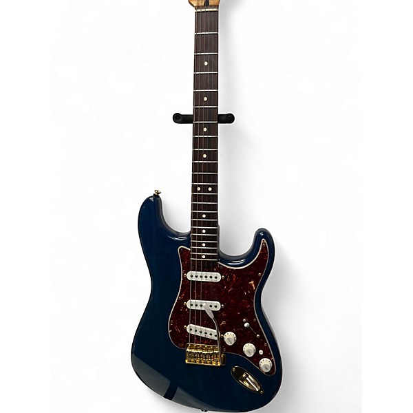 Used Fender Deluxe Players Stratocaster Sapphire Blue Trans Solid Body Electric Guitar