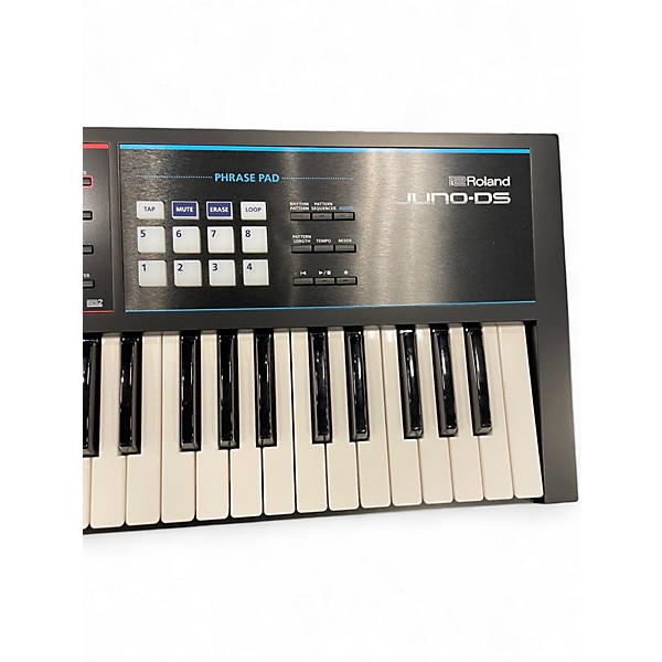 Used Roland JUNO-DS 61 Synthesizer