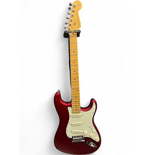 Used 2009 Fender Custom Shop Custom Deluxe Stratocaster Candy Apple Red Solid Body Electric Guitar
