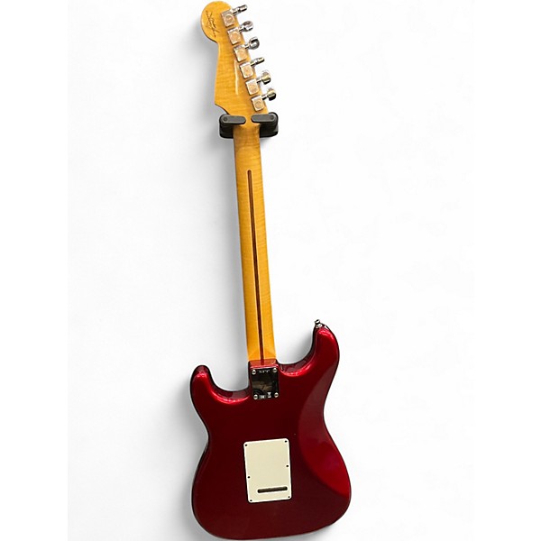 Used 2009 Fender Custom Shop Custom Deluxe Stratocaster Candy Apple Red Solid Body Electric Guitar