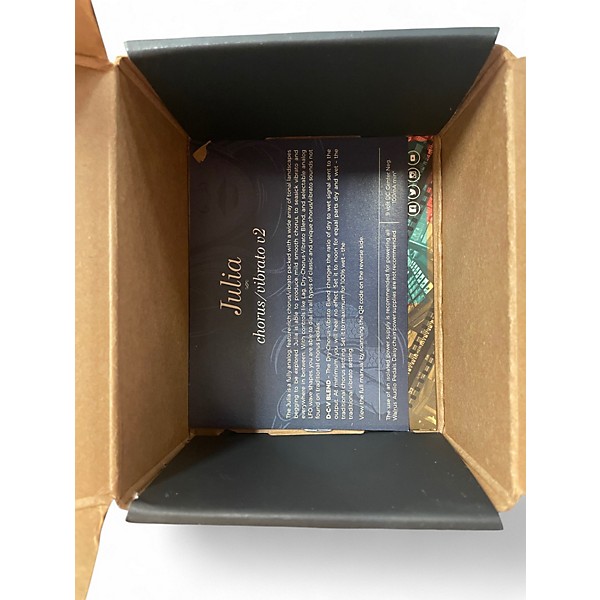 Used Walrus Audio Julia Analog Chorus Effect Pedal