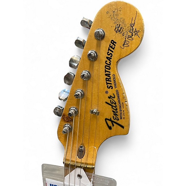 Used Fender Artist Series Yngwie Malmsteen Stratocaster Vintage White Solid Body Electric Guitar