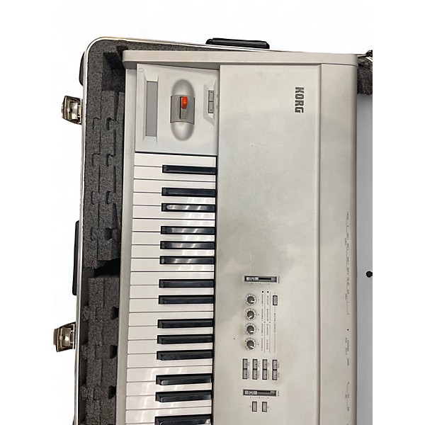 Used KORG Triton Pro X 88 Key Keyboard Workstation