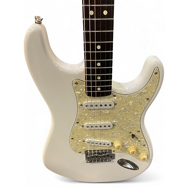 Used Fender Stratocaster White Solid Body Electric Guitar