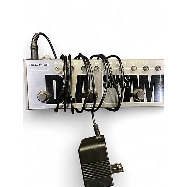Used Tech 21 Fly Rig 5 SansAmp Effect Processor