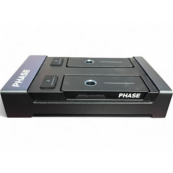 Used Phase Phase Essential Digital Needles with 4 Remotes DJ Controller