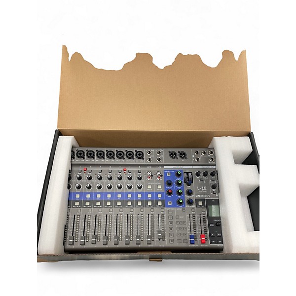 Used Zoom LIVETRAK L-12 MultiTrack Recorder