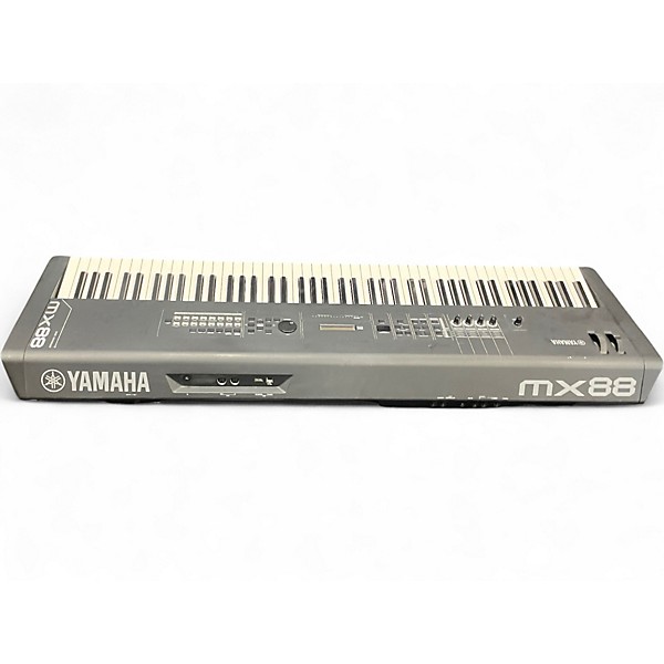 Used Yamaha MX88 Synthesizer