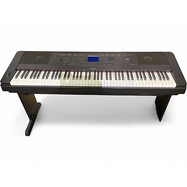Used Yamaha DGX660 Portable Keyboard