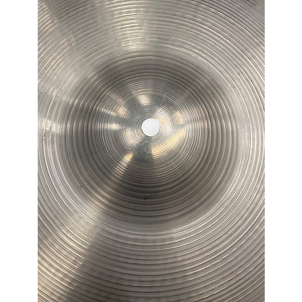 Used Zildjian 18in avedis crash Cymbal