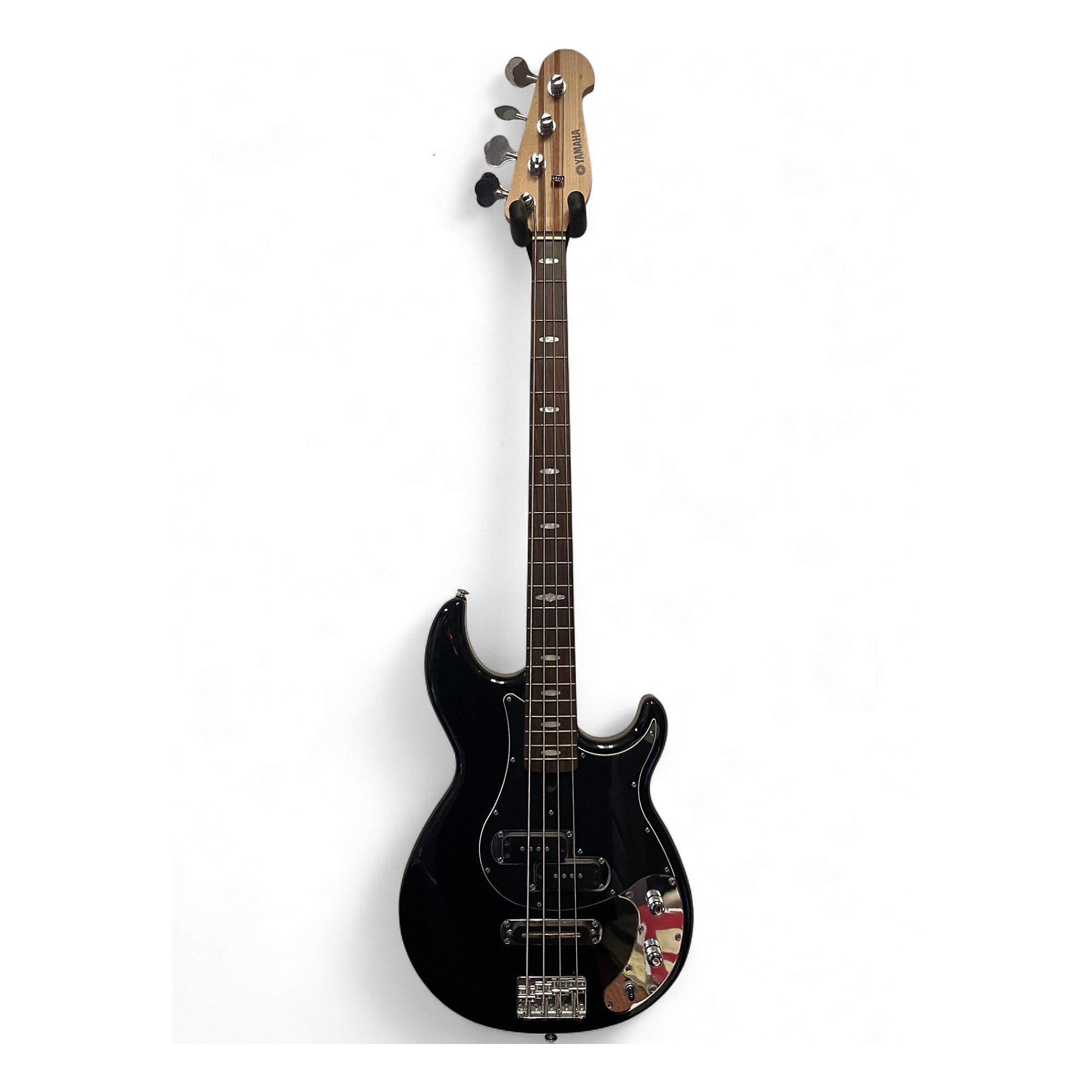 Used Yamaha BB424X Black Electric Bass Guitar Black | Guitar Center