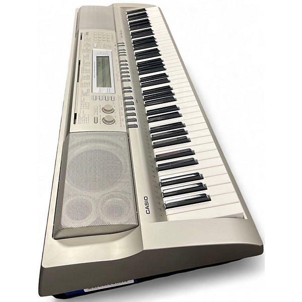 Used Casio WK200 76 Key Keyboard Workstation