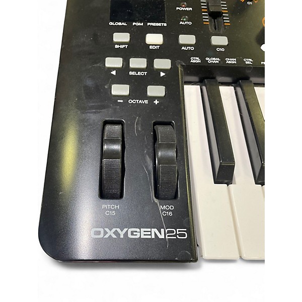 Used M-Audio Oxygen 25 Key MIDI Controller