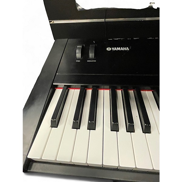 Used Yamaha S08 88 Key Synthesizer