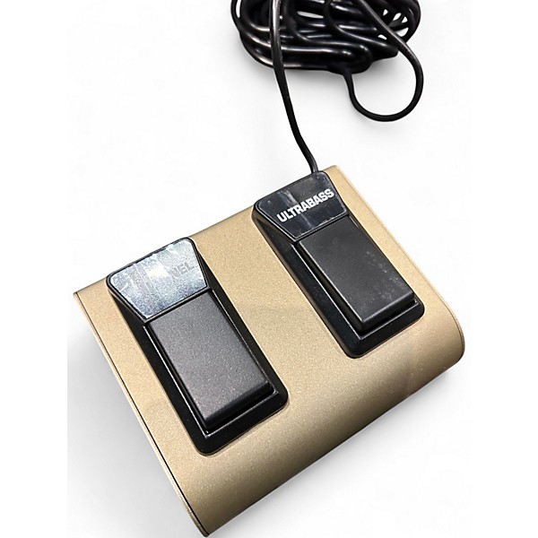 Used Behringer FS112B Footswitch