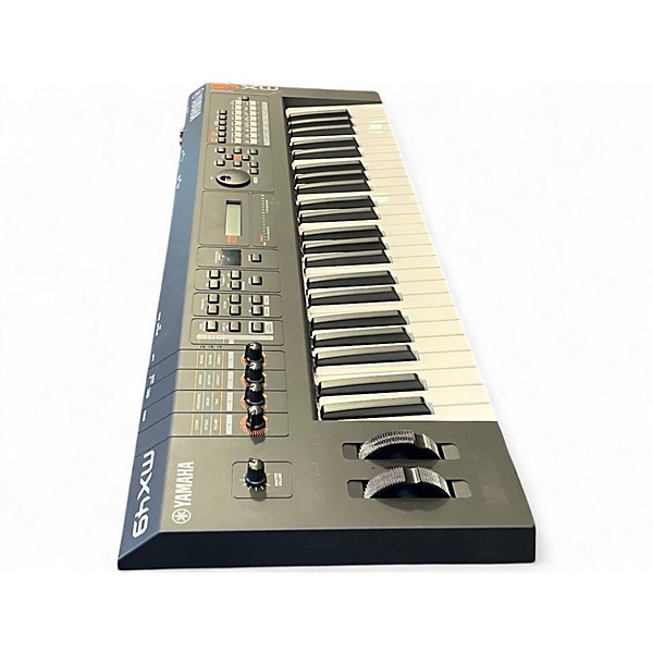 Used Yamaha MX49 49 Key Keyboard Workstation