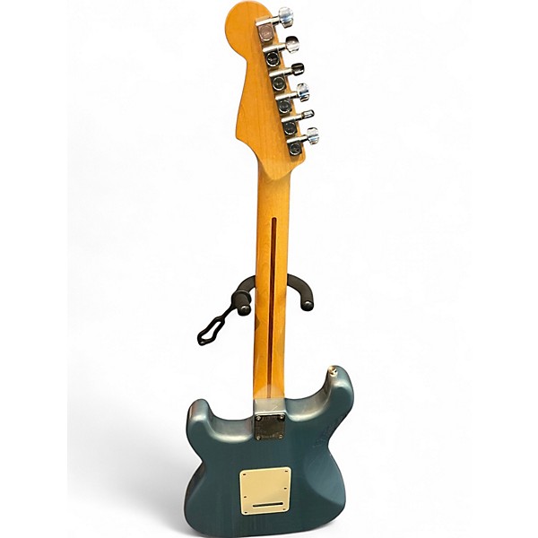Used 2001 Fender Standard Stratocaster ice blue Solid Body Electric Guitar