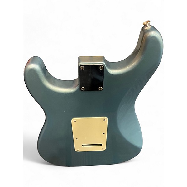 Used 2001 Fender Standard Stratocaster ice blue Solid Body Electric Guitar