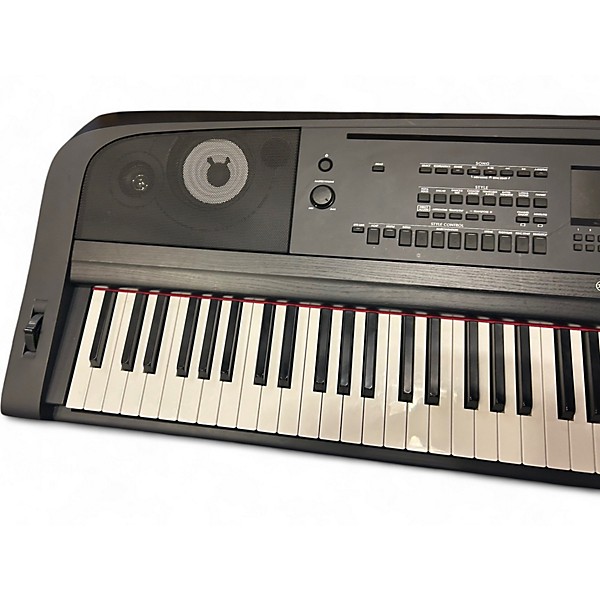Used Yamaha DGX670 Keyboard Workstation