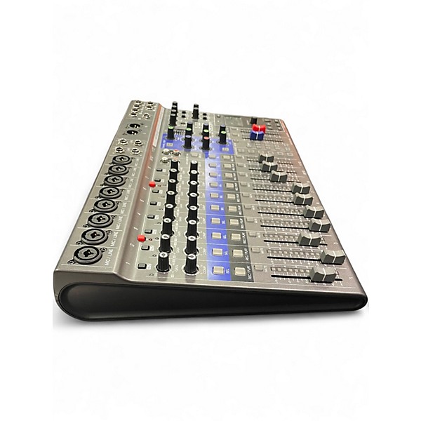Used Zoom live trak l-12  Digital Mixer