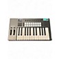 Used Novation LAUNCHKEY 25 MK4 MIDI Controller thumbnail