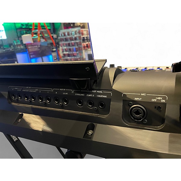 Used Yamaha GENOS2 76 Key Keyboard Workstation