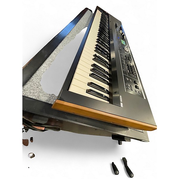 Used Roland VR-730 Synthesizer