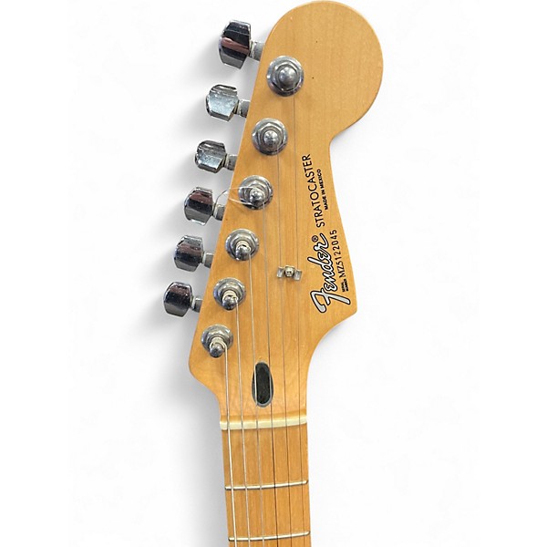 Used Fender Player Stratocaster HSS Dakota Red Solid Body Electric Guitar