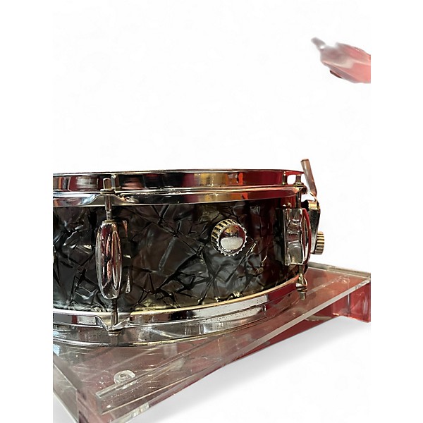 Used 1970s Pearl 14in President Series Silver Oyster Pearl Drum