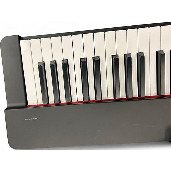 Used Yamaha P225B Stage Piano