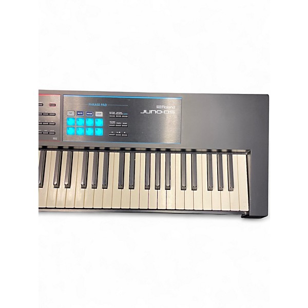 Used Roland JUNO-DS88  Keyboard Workstation