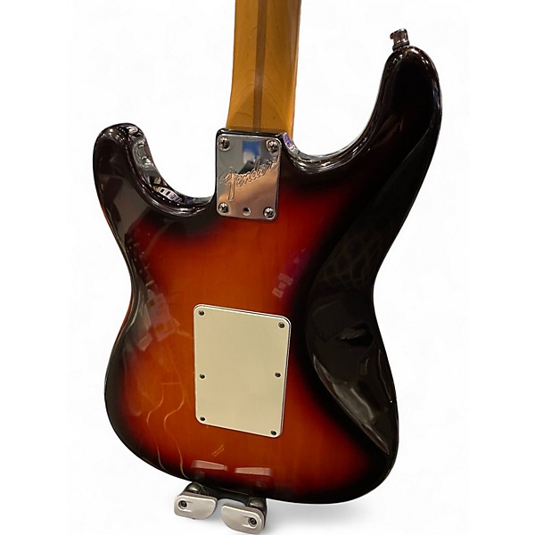 Vintage 1996 Fender DELUXE STRATOCASTER PLUS 2 Color Sunburst Solid Body Electric Guitar