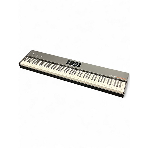 Used Studiologic SL88 STUDIO MIDI Controller