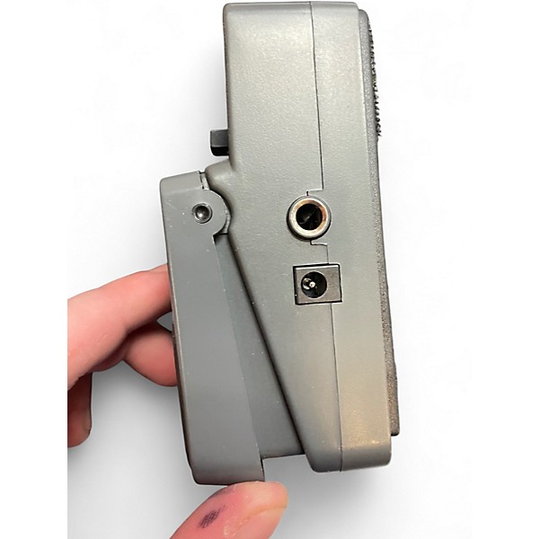 Used Behringer TU300 Chromatic Tuner Pedal