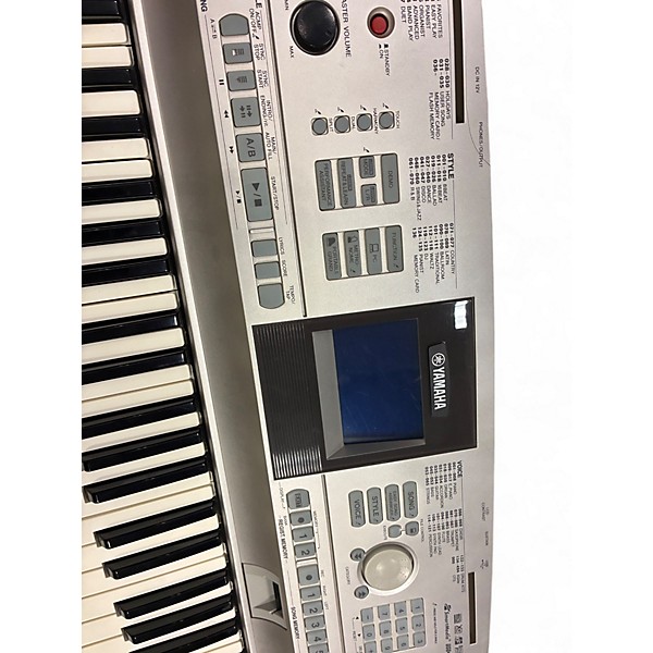 Used Yamaha DGX305 Digital Piano