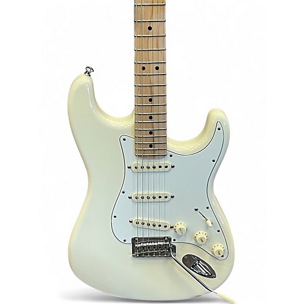 Used Fender American Professional Stratocaster SSS Olympic White Solid Body Electric Guitar