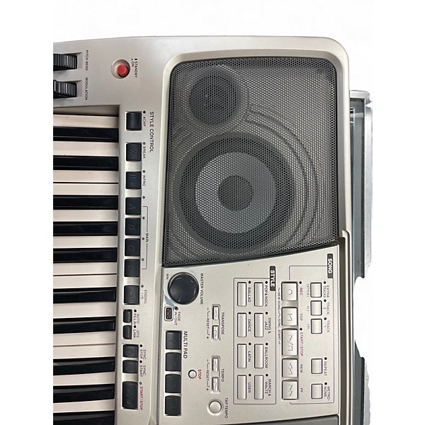 Used Yamaha PSR2000 Arranger Keyboard