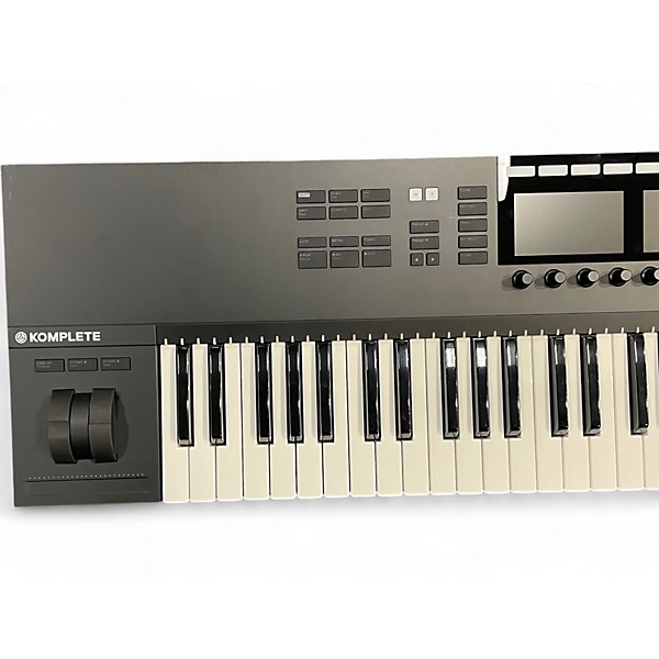 Used Native Instruments Komplete Kontrol S61 MKII MIDI Controller