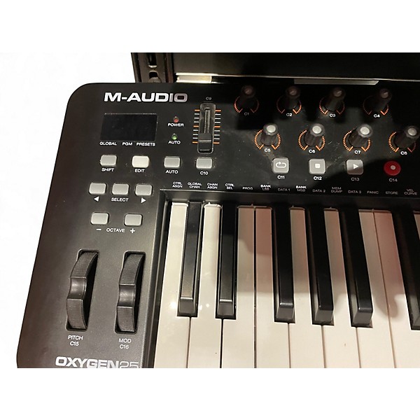Used M-Audio Oxygen 25 Key MIDI Controller