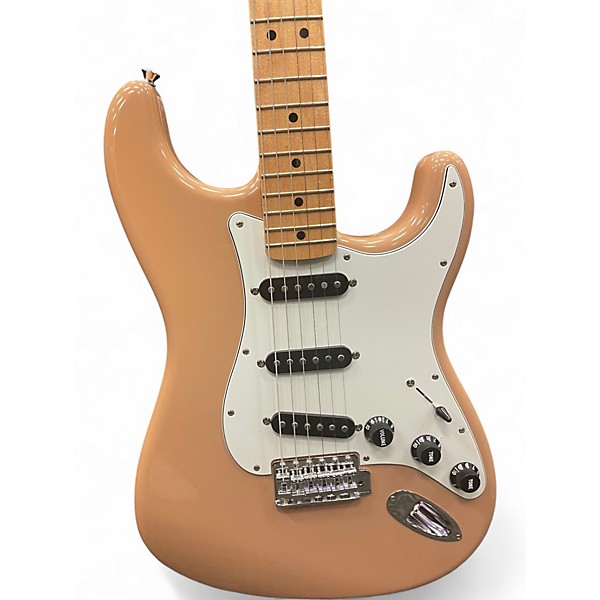 Used Fender INTERNATIONAL STRATOCASTER SAHARA TAUPE Solid Body Electric Guitar