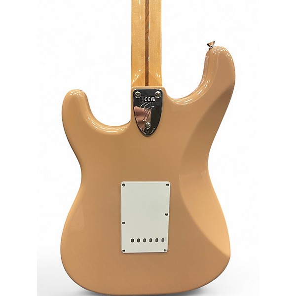 Used Fender INTERNATIONAL STRATOCASTER SAHARA TAUPE Solid Body Electric Guitar