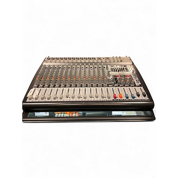 Used Behringer EUROPOWER PMP6000 Powered Mixer