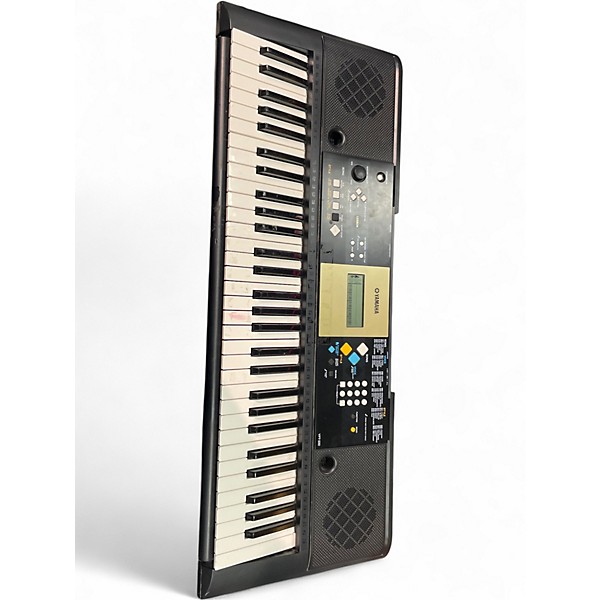Used Yamaha YPT220 Portable Keyboard