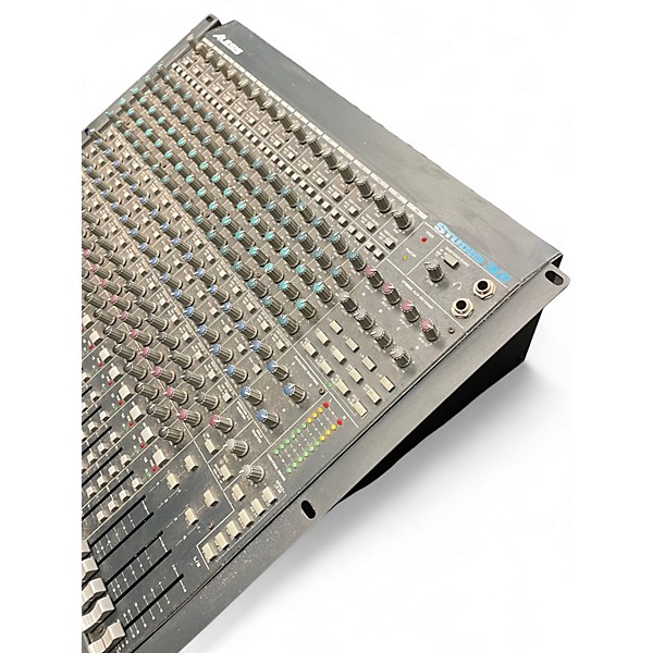 Used Alesis STUDIO 32 Powered Mixer